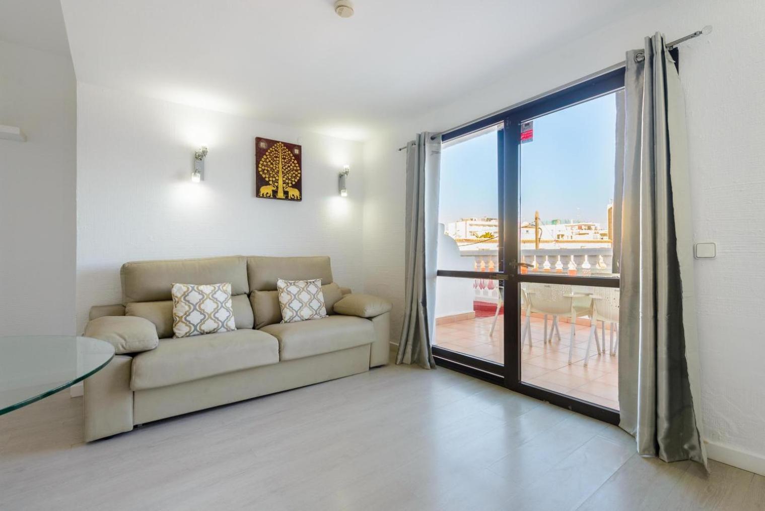 Jacaranda Apartments & Studios Es Cana الغرفة الصورة