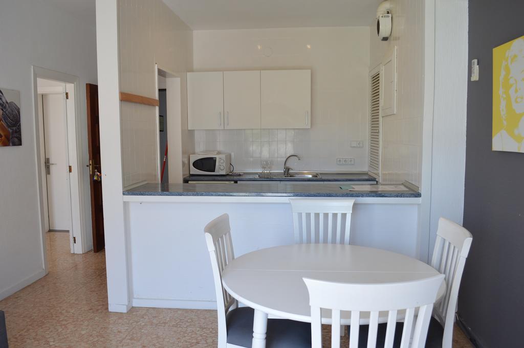 Jacaranda Apartments & Studios Es Cana المظهر الخارجي الصورة
