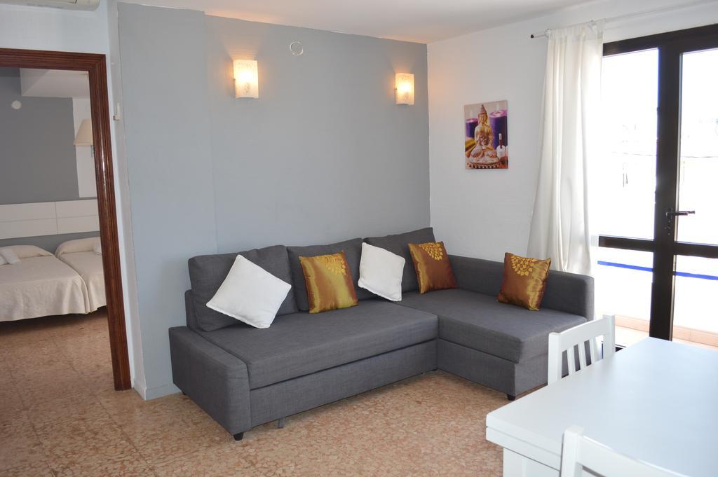 Jacaranda Apartments & Studios Es Cana المظهر الخارجي الصورة