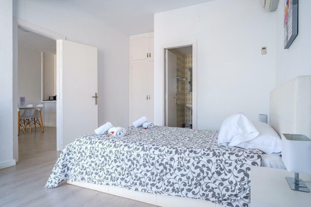 Jacaranda Apartments & Studios Es Cana المظهر الخارجي الصورة