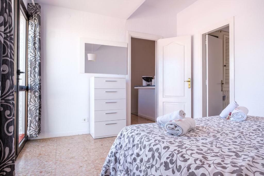 Jacaranda Apartments & Studios Es Cana المظهر الخارجي الصورة