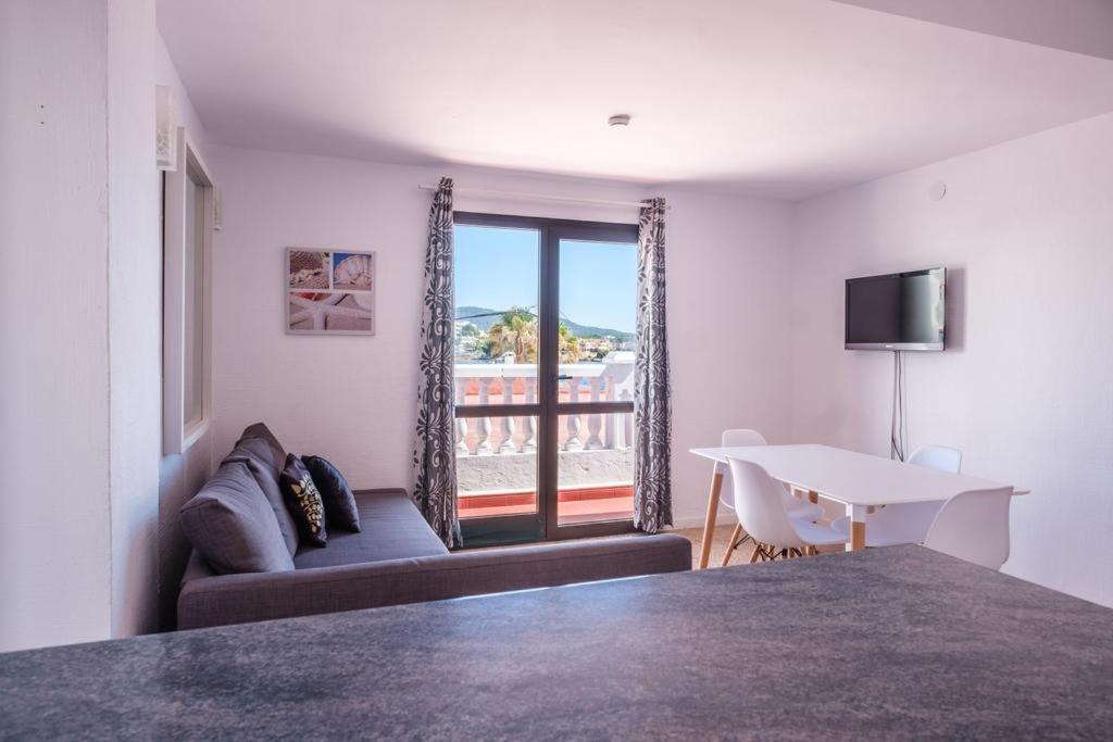 Jacaranda Apartments & Studios Es Cana المظهر الخارجي الصورة